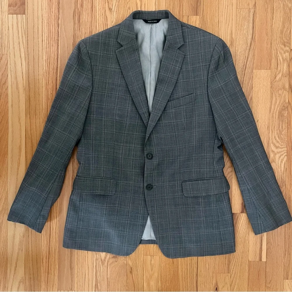 Banana Republic Tailored Slim Fit Men’s Suit – Light Gray Plaid – Preloved